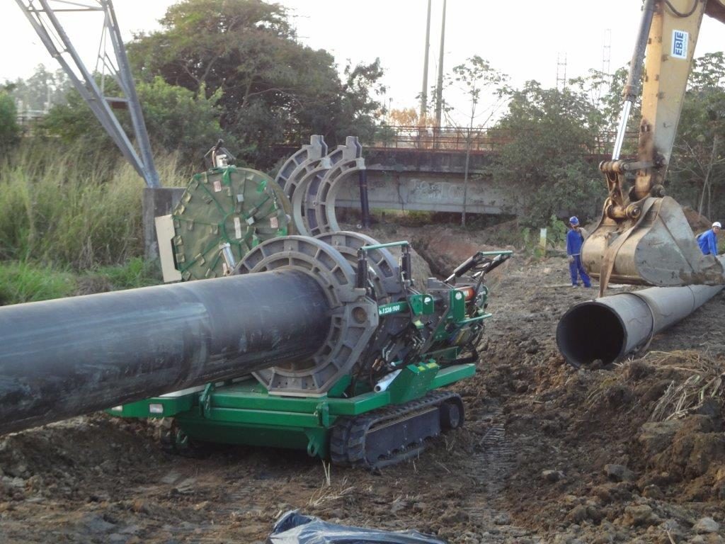 Captação de água bruta industrial — Rio Guandu (RJ)